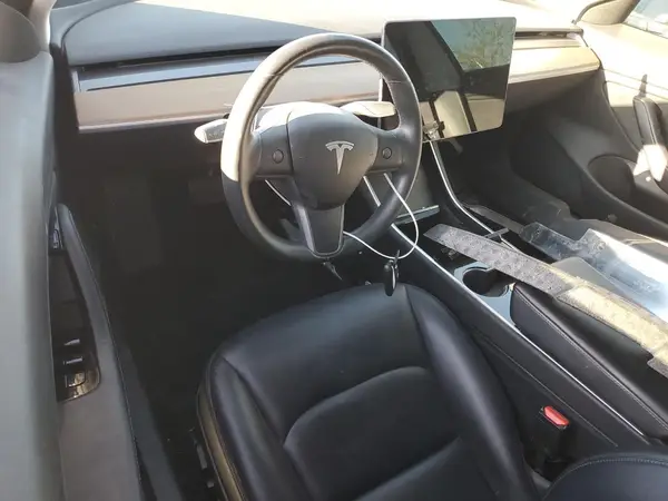 5YJ3E1EA7JF057451 2018 TESLA MODEL 3 - Image 8