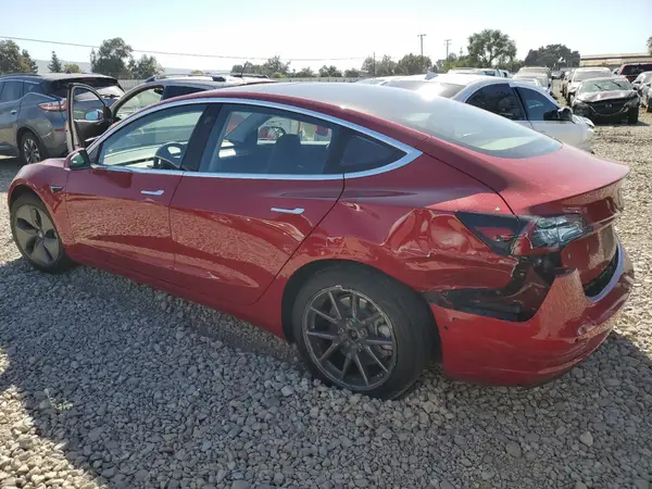 5YJ3E1EA7JF058132 2018 TESLA MODEL 3 - Image 2