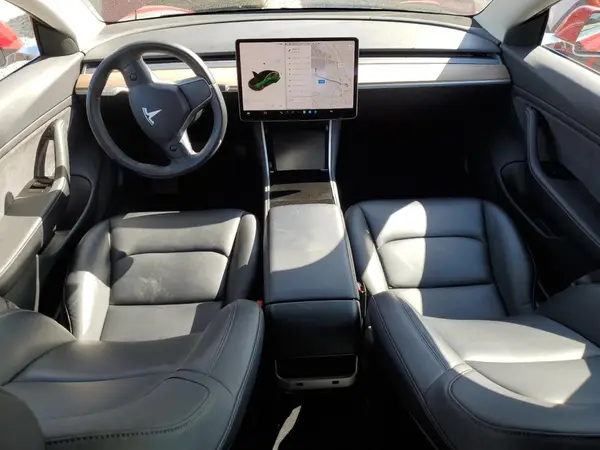 5YJ3E1EA7JF058132 2018 TESLA MODEL 3 - Image 8