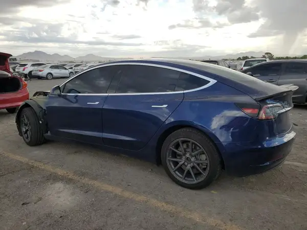 5YJ3E1EA7JF058292 2018 TESLA MODEL 3 - Image 2