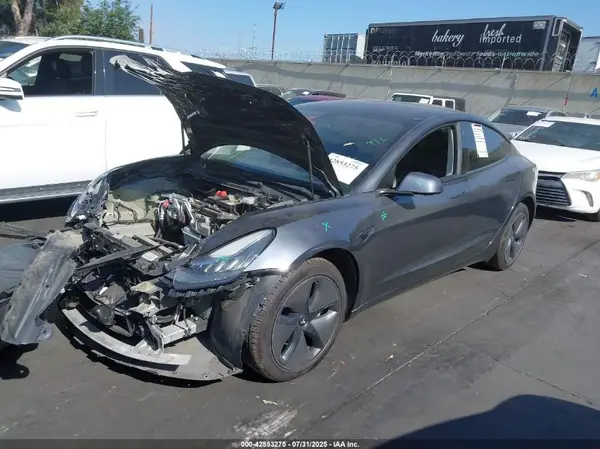 5YJ3E1EA7JF059166 2018 TESLA MODEL 3 - Image 2