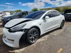 5YJ3E1EA7JF060432 2018 TESLA MODEL 3