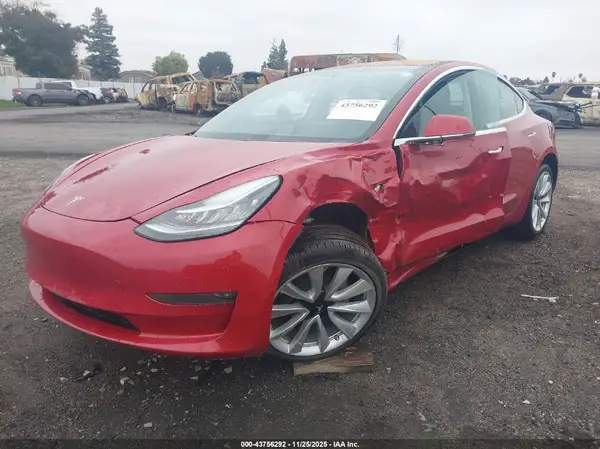 5YJ3E1EA7JF061659 2018 TESLA MODEL 3 - Image 2