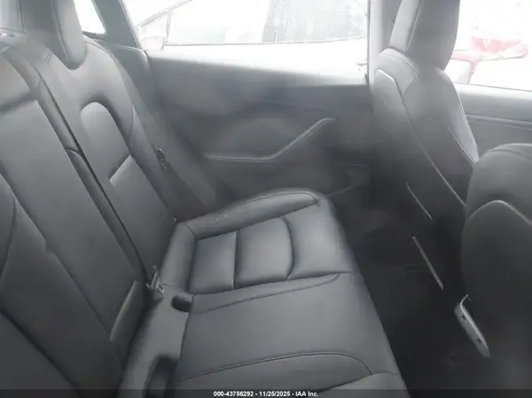 5YJ3E1EA7JF061659 2018 TESLA MODEL 3 - Image 8