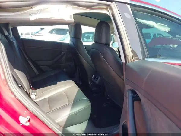 5YJ3E1EA7JF061810 2018 TESLA MODEL 3 - Image 8