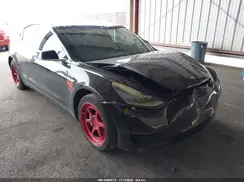 5YJ3E1EA7JF062827 2018 TESLA MODEL 3