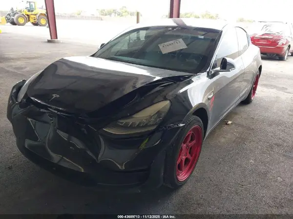 5YJ3E1EA7JF062827 2018 TESLA MODEL 3 - Image 2