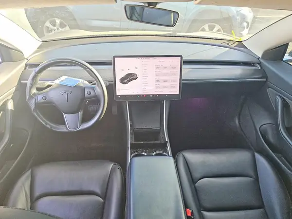 5YJ3E1EA7JF070166 2018 TESLA MODEL 3 - Image 8