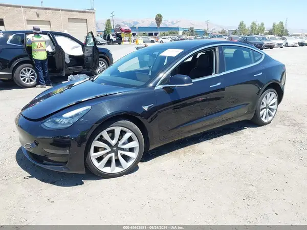 5YJ3E1EA7JF071205 2018 TESLA MODEL 3 - Image 2