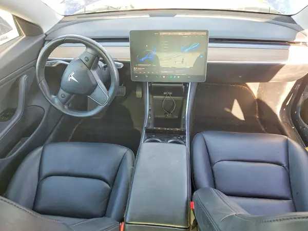 5YJ3E1EA7JF075724 2018 TESLA MODEL 3 - Image 8