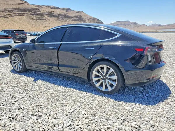 5YJ3E1EA7JF075951 2018 TESLA MODEL 3 - Image 2