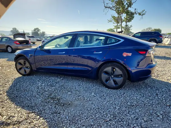 5YJ3E1EA7JF076663 2018 TESLA MODEL 3 - Image 2