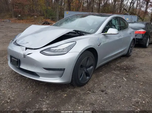 5YJ3E1EA7JF098906 2018 TESLA MODEL 3 - Image 2