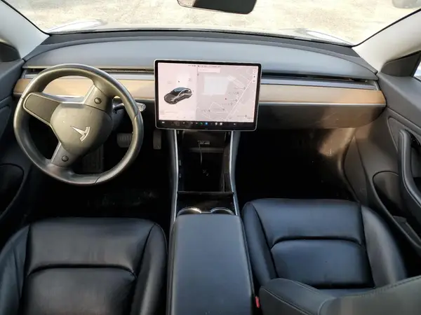 5YJ3E1EA7JF101576 2018 TESLA MODEL 3 - Image 8