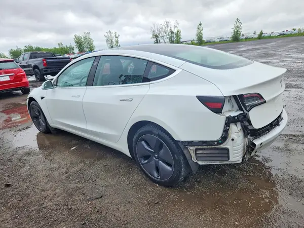 5YJ3E1EA7JF104008 2018 TESLA MODEL 3 - Image 2