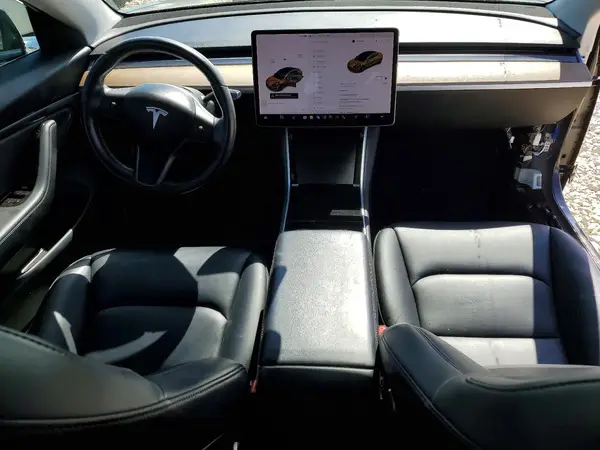 5YJ3E1EA7JF108303 2018 TESLA MODEL 3 - Image 8
