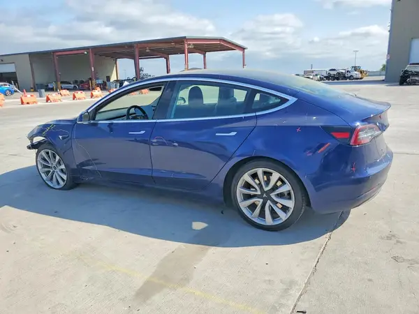 5YJ3E1EA7JF109449 2018 TESLA MODEL 3 - Image 2