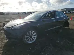 5YJ3E1EA7JF122671 2018 TESLA MODEL 3