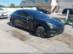5YJ3E1EA7JF123156 2018 TESLA MODEL 3