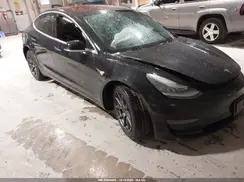 5YJ3E1EA7JF123271 2018 TESLA MODEL 3