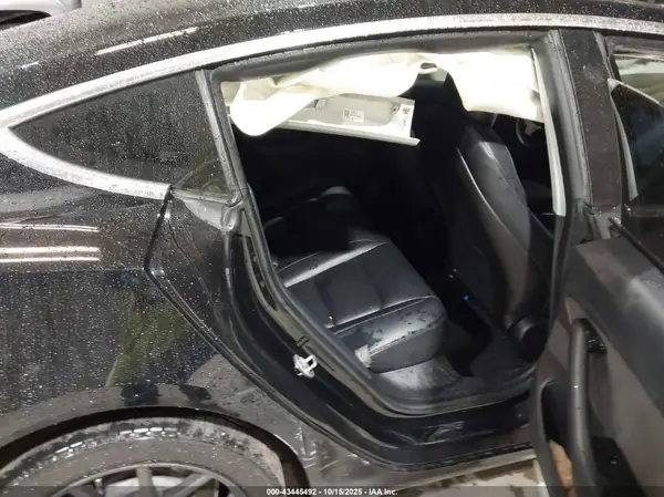 5YJ3E1EA7JF123271 2018 TESLA MODEL 3 - Image 8