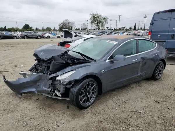 5YJ3E1EA7JF123805 2018 TESLA MODEL 3 - Image 1