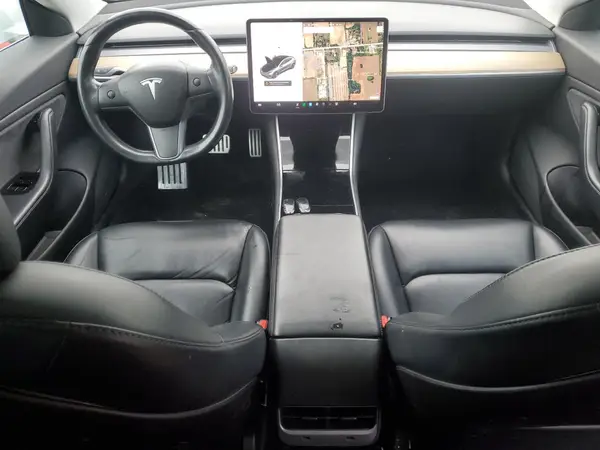 5YJ3E1EA7JF123870 2018 TESLA MODEL 3 - Image 8