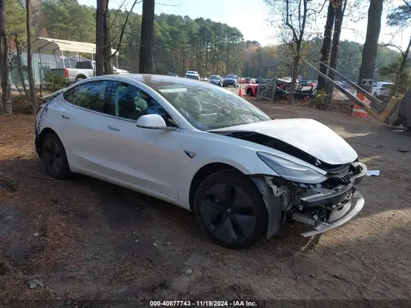 5YJ3E1EA7JF151636 2018 TESLA MODEL 3 - Image 1