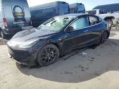 5YJ3E1EA7JF151832 2018 TESLA MODEL 3