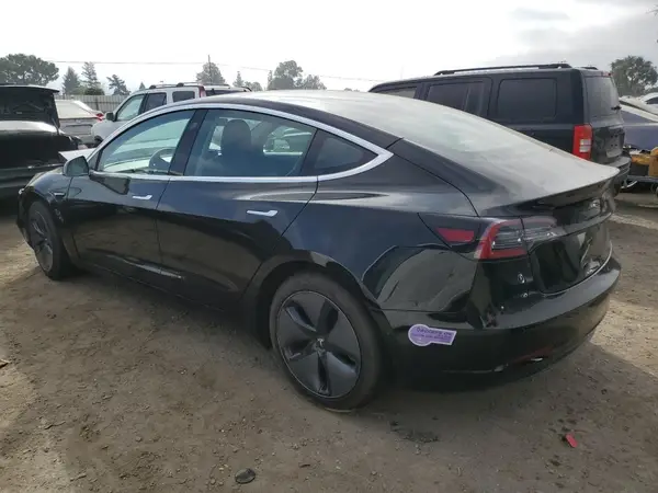 5YJ3E1EA7JF152124 2018 TESLA MODEL 3 - Image 2