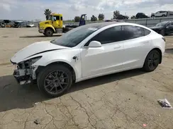 5YJ3E1EA7JF153225 2018 TESLA MODEL 3