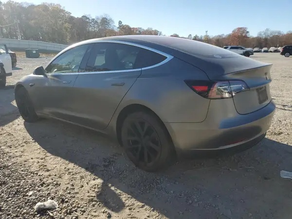 5YJ3E1EA7JF154164 2018 TESLA MODEL 3 - Image 2