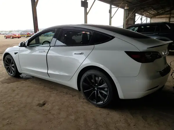 5YJ3E1EA7JF154634 2018 TESLA MODEL 3 - Image 2