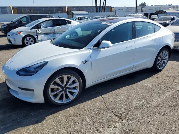 5YJ3E1EA7JF154701 2018 TESLA MODEL 3 - Image 1
