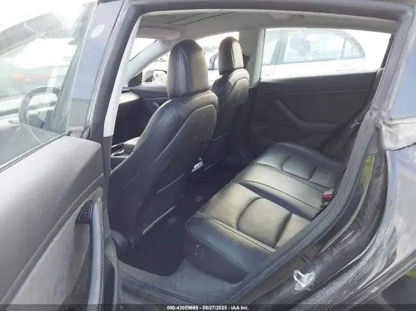 5YJ3E1EA7JF156948 2018 TESLA MODEL 3 - Image 8