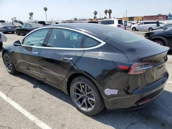 5YJ3E1EA7JF157064 2018 TESLA MODEL 3 - Image 2