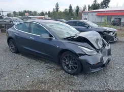 5YJ3E1EA7JF158280 2018 TESLA MODEL 3