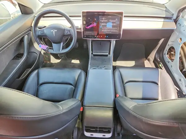 5YJ3E1EA7JF162409 2018 TESLA MODEL 3 - Image 8