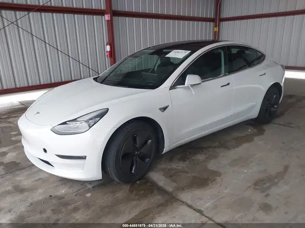 5YJ3E1EA7JF162653 2018 TESLA MODEL 3 - Image 2