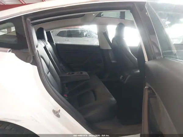 5YJ3E1EA7JF162653 2018 TESLA MODEL 3 - Image 8