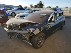 5YJ3E1EA7JF165648 2018 TESLA MODEL 3