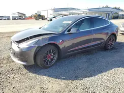 5YJ3E1EA7JF167450 2018 TESLA MODEL 3