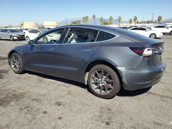 5YJ3E1EA7JF168839 2018 TESLA MODEL 3 - Image 2