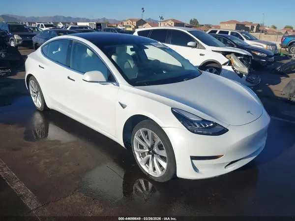 5YJ3E1EA7JF169618 2018 TESLA MODEL 3 - Image 1