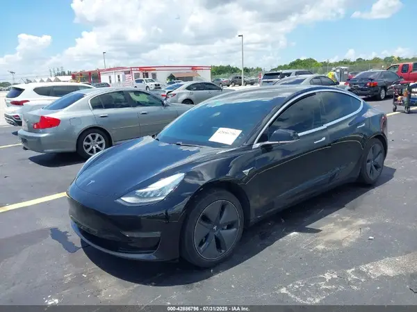 5YJ3E1EA7JF171692 2018 TESLA MODEL 3 - Image 2