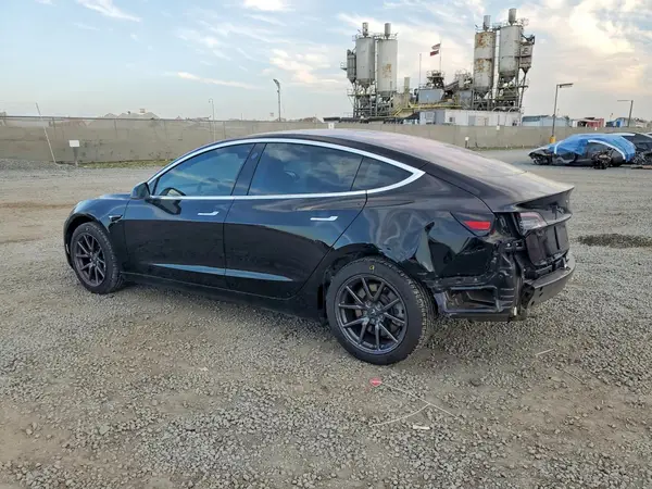5YJ3E1EA7JF171840 2018 TESLA MODEL 3 - Image 2