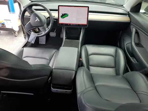 5YJ3E1EA7JF172115 2018 TESLA MODEL 3 - Image 8