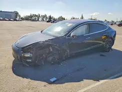 5YJ3E1EA7JF172583 2018 TESLA MODEL 3