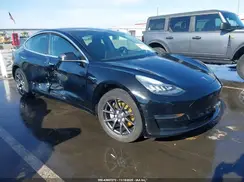 5YJ3E1EA7JF173488 2018 TESLA MODEL 3