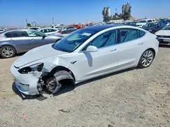 5YJ3E1EA7JF181560 2018 TESLA MODEL 3